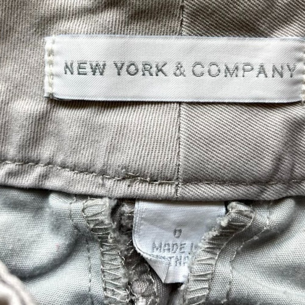 NY & Co Gray Ankle Pants Size 0 - Picture 2 of 5